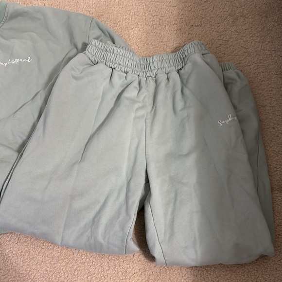 Green sweat set! - Picture 3 of 5